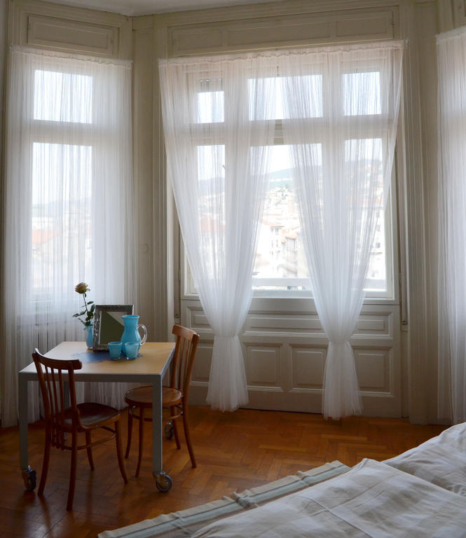 Zudecche 1 Bed & Breakfast Триест Стая снимка